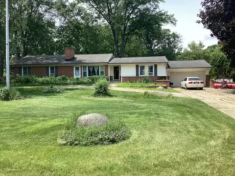 1645 Valley Rdg, Brookfield, WI 53005