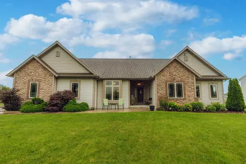 9021 Brandybrook, Brown Deer, WI 53223