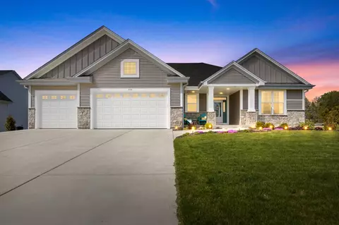 2060 E Teton, Grafton, WI 53024