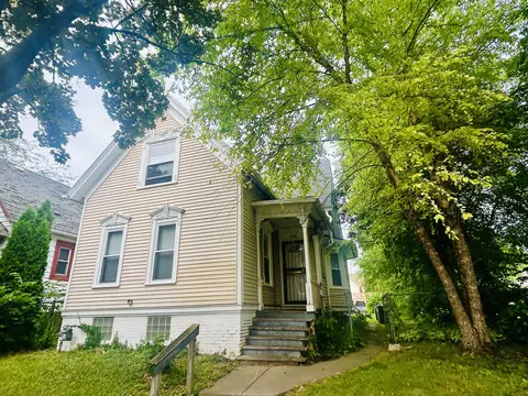 2564 N 15th, Milwaukee, WI 53206