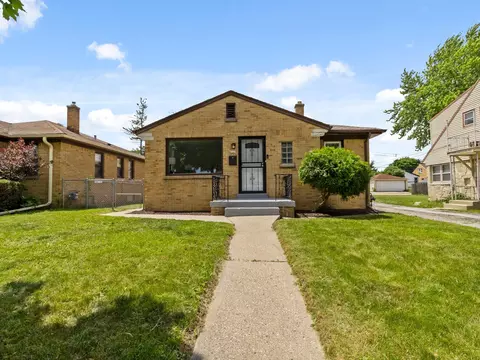 4525 N 64th, Milwaukee, WI 53218