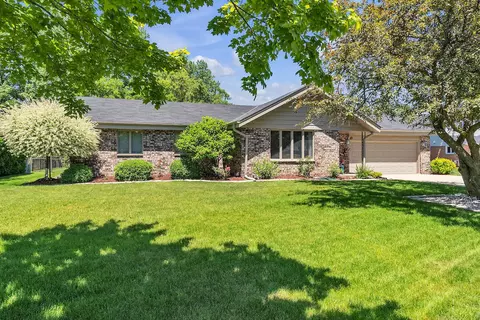1118 W Fairfield, Glendale, WI 53217