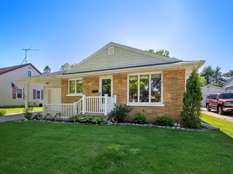 1420 N 5th, Manitowoc, WI 54220