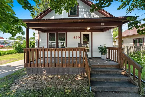 830 S 19th, Manitowoc, WI 54220