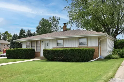 6105 W Marcy, Greenfield, WI 53220