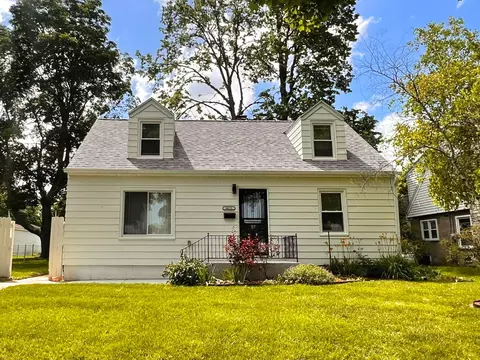 4611 N 69th, Milwaukee, WI 53218