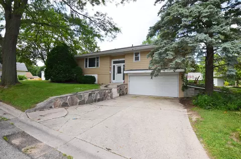 724 W Peck, Whitewater, WI 53190