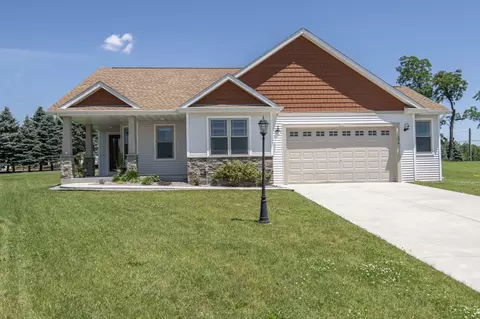 274 Thomas, Oconomowoc, WI 53066