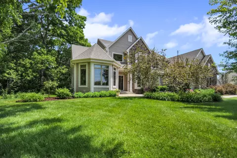 7118 S Cambridge, Franklin, WI 53132