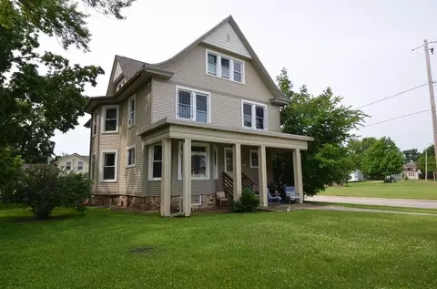 531 W W Ctr, Whitewater, WI 53190