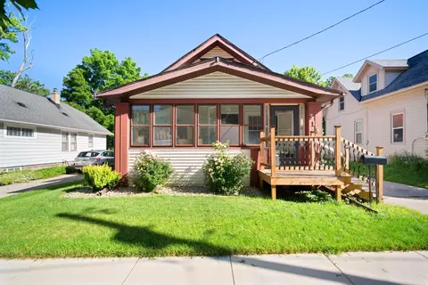 318 Lemira, Waukesha, WI 53188