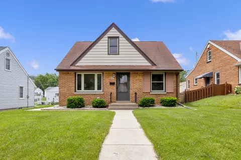 6607 W Cleveland, Milwaukee, WI 53219