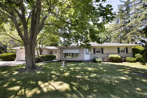 w124s8033 N N Cpe, Muskego, WI 53150