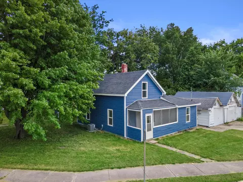 306 Jones, Fort Atkinson, WI 53538