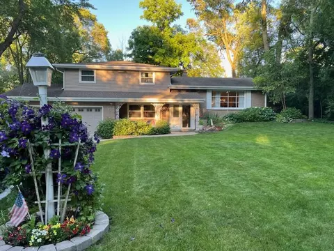 120 N N Park, Brookfield, WI 53005
