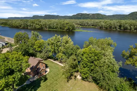 540 Prairie Is, Winona, MN 55987