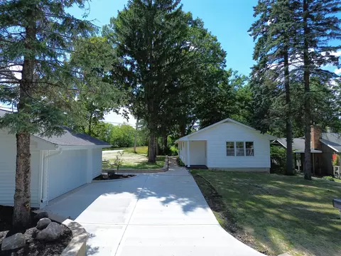 w340n4739 Jaeckles, Nashotah, WI 53058