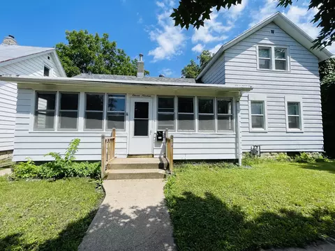 1119 10th, La Crosse, WI 54601