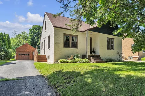 13517 W Greenfield, New Berlin, WI 53151