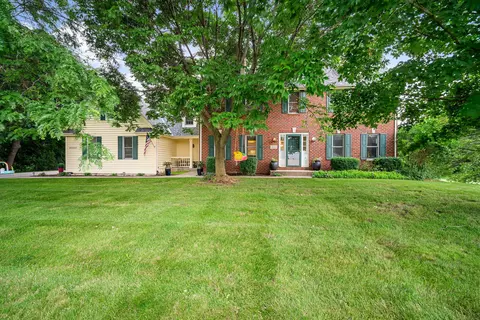 w328n3680 Range Woods, Nashotah, WI 53058