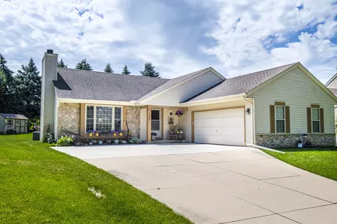1221 Swallow, Waukesha, WI 53189