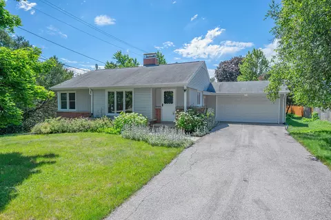 409 E Spooner, Fox Point, WI 53217