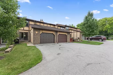 569 Hartridge, Hartland, WI 53029