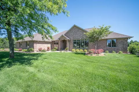 w2457 Timber Court, Auburn, WI 53010