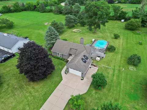 156 Debby, Colgate, WI 53017