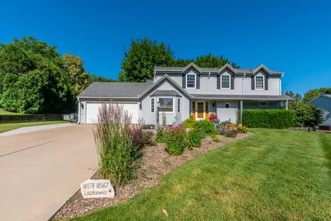 w178n5167 Roseway, Menomonee Falls, WI 53051