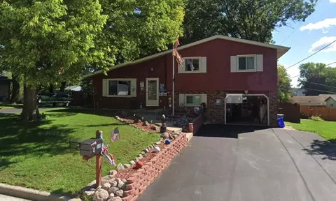 908 Echo, Burlington, WI 53105