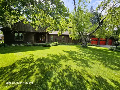 1822 Grandview, Mount Pleasant, WI 53406
