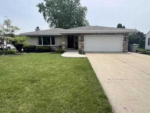 3756 S 96th, Milwaukee, WI 53228