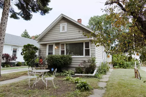 1613 N Main, Racine, WI 53402