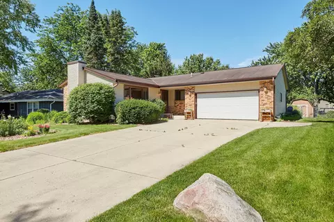 1107 Rainbow, Mukwonago, WI 53149