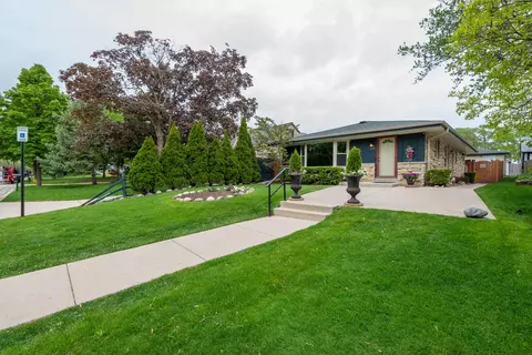 4640 S 46th, Greenfield, WI 53220