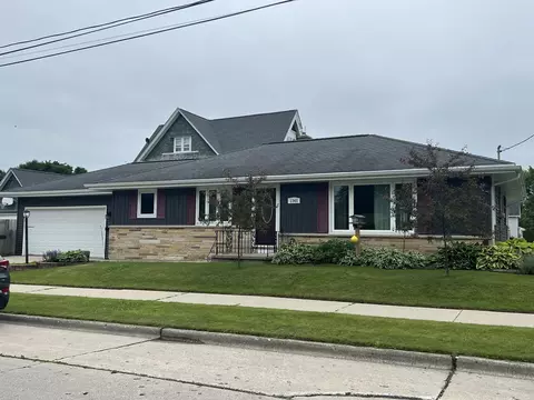 1345 N 16th, Manitowoc, WI 54220
