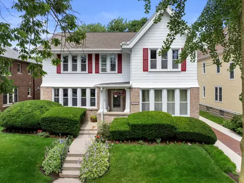 2606 E Jarvis, Shorewood, WI 53211