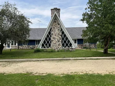 4966 Sunset, Wayne, WI 53040