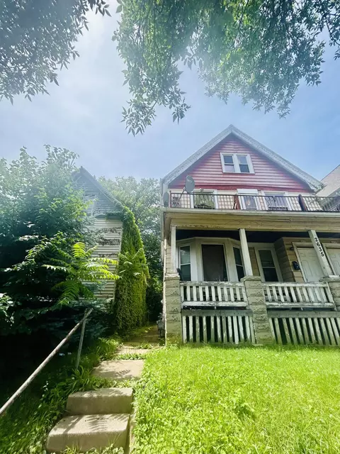 2635 N 36th #2637, Milwaukee, WI 53210