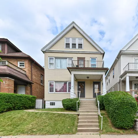 2971 S 12th #2973, Milwaukee, WI 53215