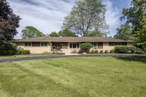 2540 Mayfair, Brookfield, WI 53005