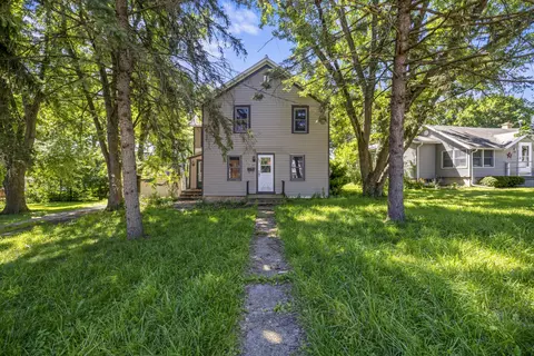 417 W W Frst, Whitewater, WI 53190