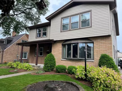 1817 Maple, Manitowoc, WI 54220