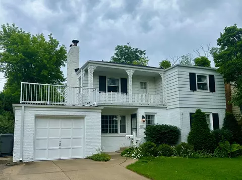 6122 N Santa Monica, Whitefish Bay, WI 53217