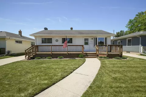 3225 Fox, Racine, WI 53404