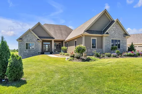 15345 Kingston, Yorkville, WI 53126