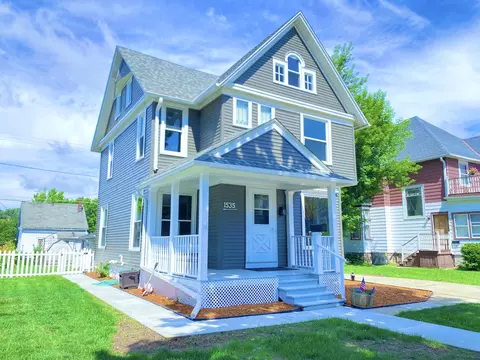 1535 S 80th, West Allis, WI 53214