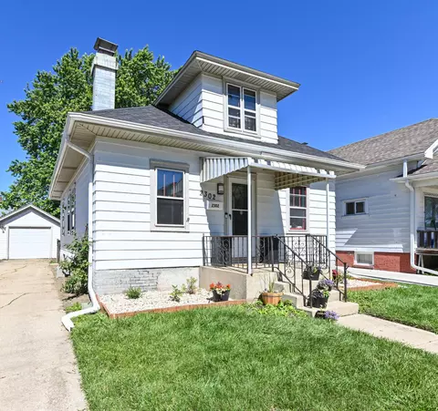 2302 Blake, Racine, WI 53404