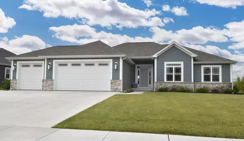 8877 Creekside, Pleasant Prairie, WI 53158